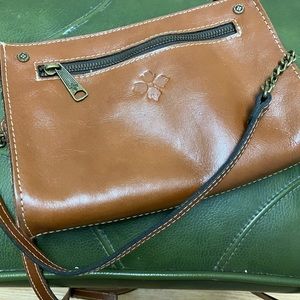 Patricia Nash cross body purse 👜